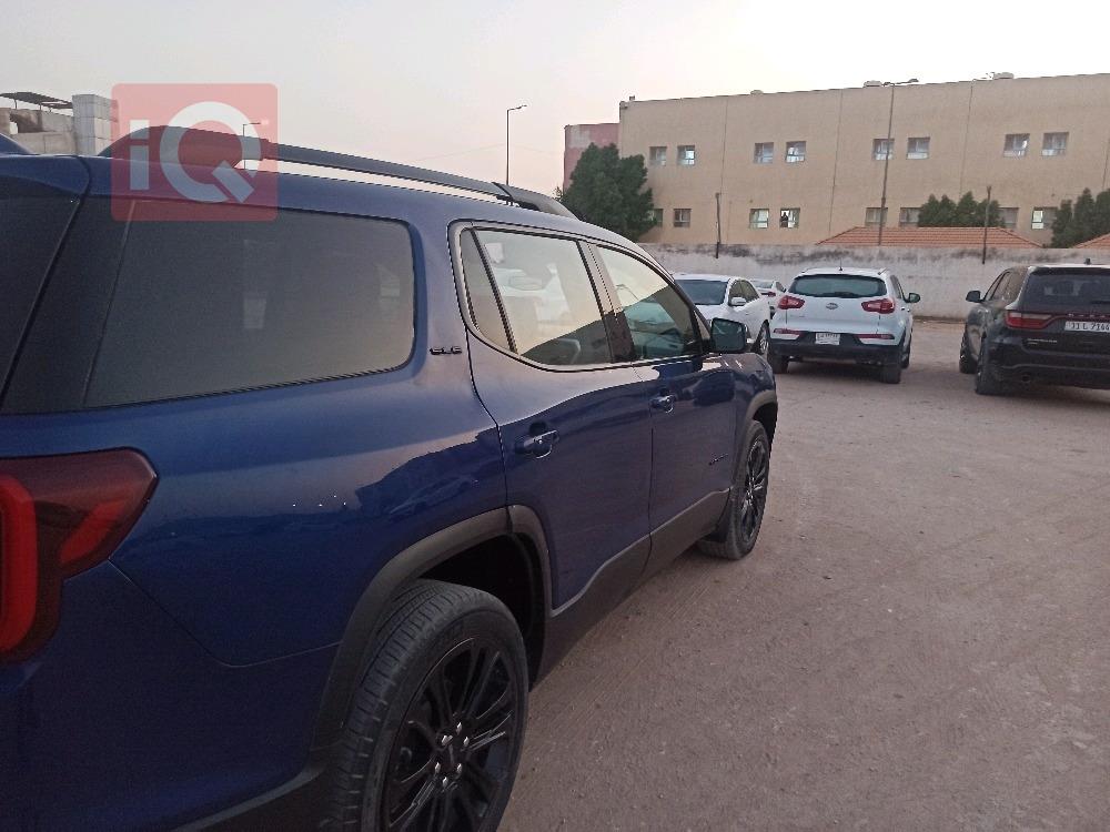 جي ام سي اكاديا